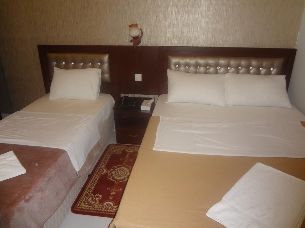 Al Sabkha Hotel ドバイ エクステリア 写真