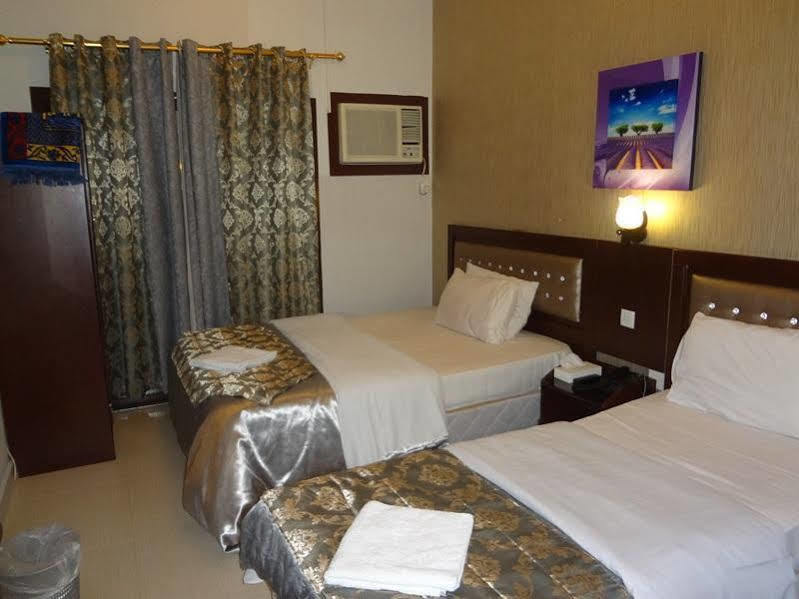 Al Sabkha Hotel ドバイ エクステリア 写真