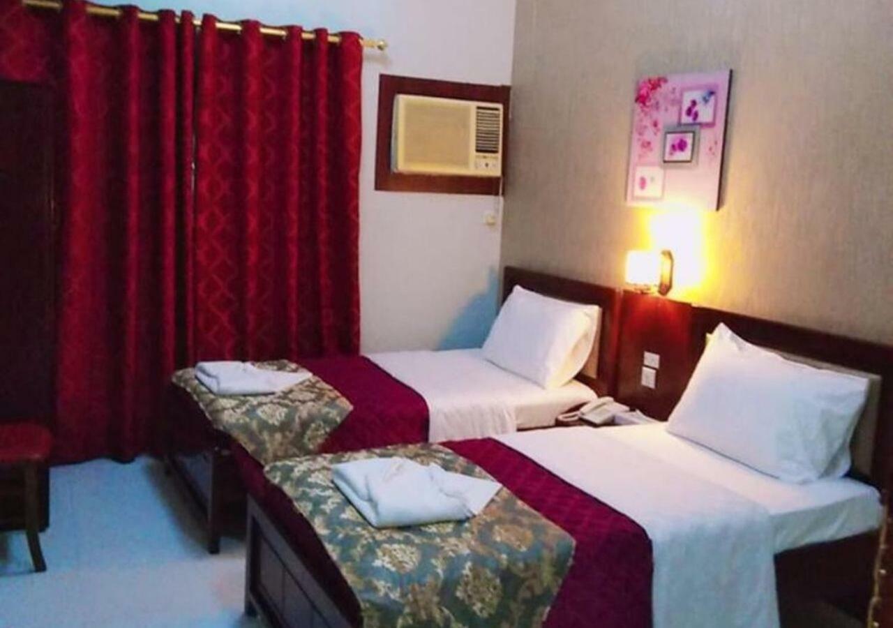 Al Sabkha Hotel ドバイ エクステリア 写真